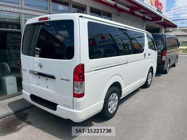 Toyota HIACE VAN 2020-04 8854267-2