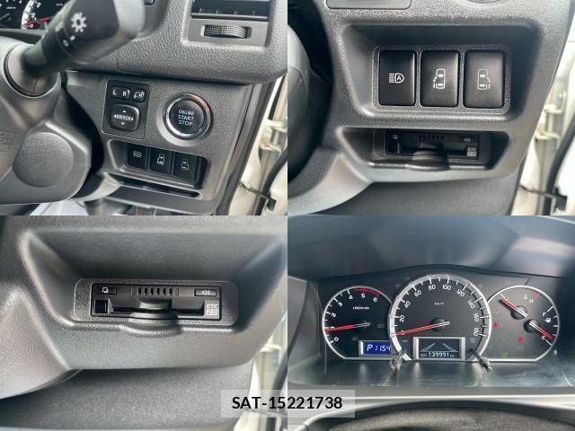 Toyota HIACE VAN 2020-04 8854267-7