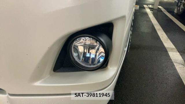 Toyota HIACE VAN 2013-02 8854476-13