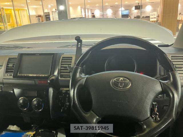 Toyota HIACE VAN 2013-02 8854476-14