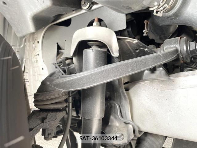 Toyota HIACE VAN 2019-06 8855031-19