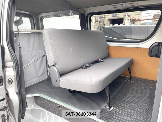 Toyota HIACE VAN 2019-06 8855031-8
