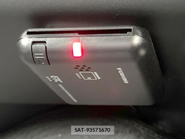 Toyota HIACE VAN 2025-08 8855062-5
