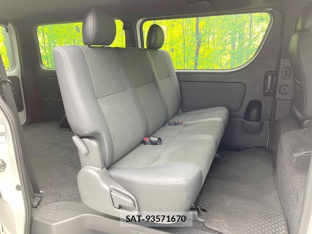 Toyota HIACE VAN 2025-08 8855062-8