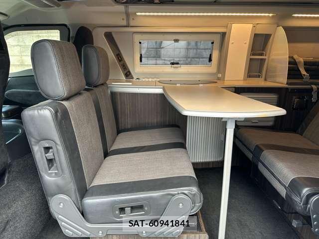 Toyota HIACE VAN 2021-10 8855524-11