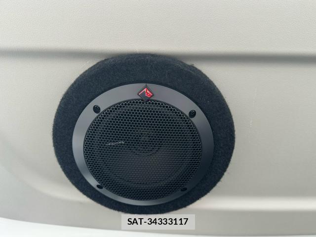 Toyota HIACE VAN 2022-06 8856072-17