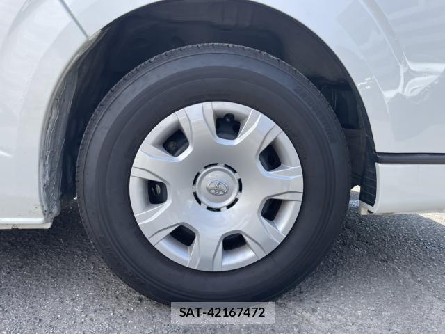 Toyota HIACE VAN 2024-09 8856477-19