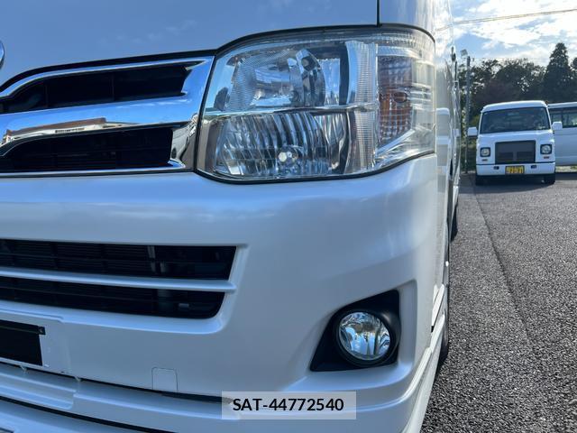 Toyota HIACE VAN 2012-12 8856539-16