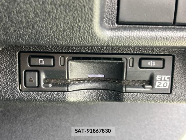 Toyota HIACE VAN 2026-04 8856901-16