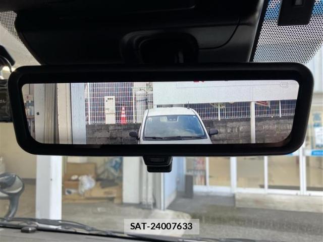 Toyota HIACE VAN 2024-08 8856923-12