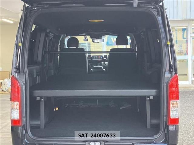 Toyota HIACE VAN 2024-08 8856923-7
