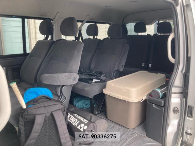 Toyota HIACE WAGON 2013-07 8853838-19