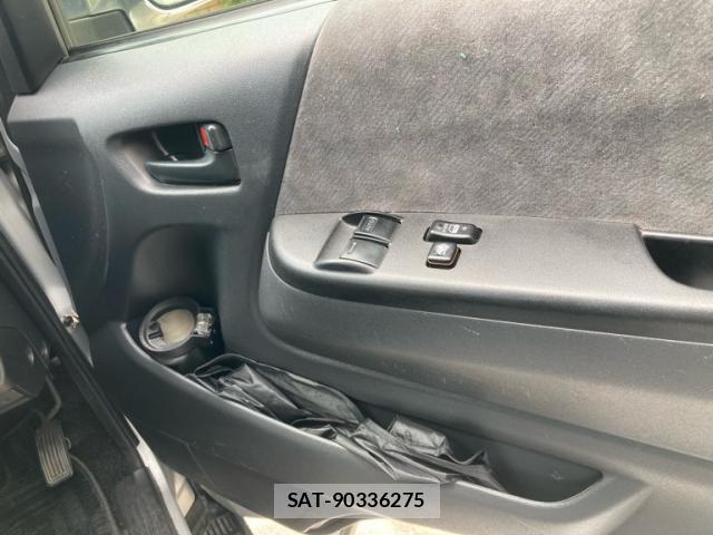 Toyota HIACE WAGON 2013-07 8853838-7
