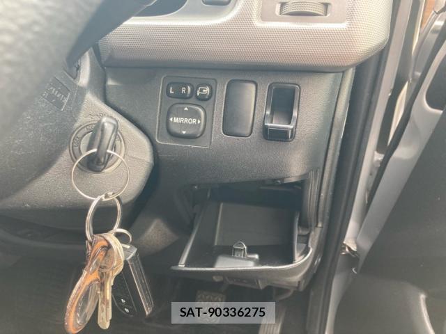 Toyota HIACE WAGON 2013-07 8853838-9