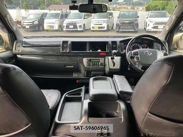 Toyota HIACE WAGON 2015-03 8853884-2