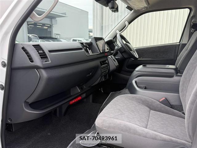 Toyota HIACE WAGON 2026-04 8854201-11
