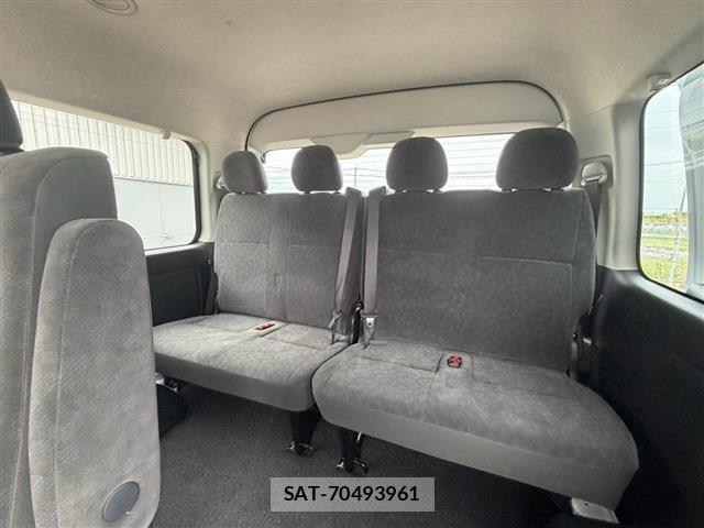 Toyota HIACE WAGON 2026-04 8854201-15