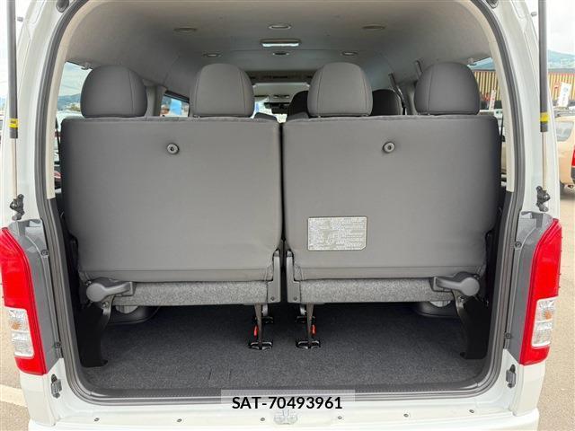 Toyota HIACE WAGON 2026-04 8854201-17