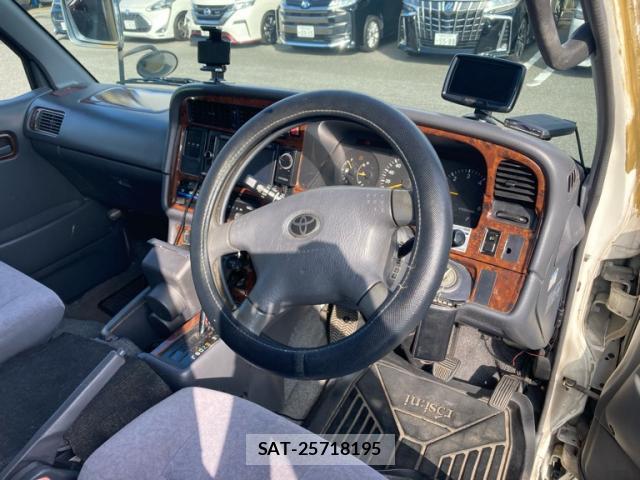Toyota HIACE WAGON 2002-08 8855226-3