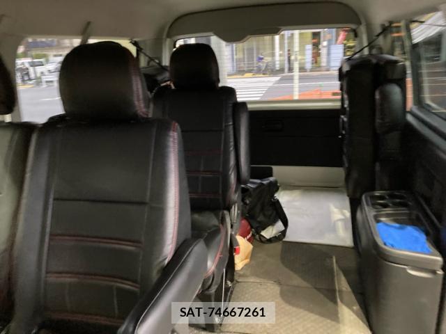 Toyota HIACE WAGON 2020-09 8855955-10