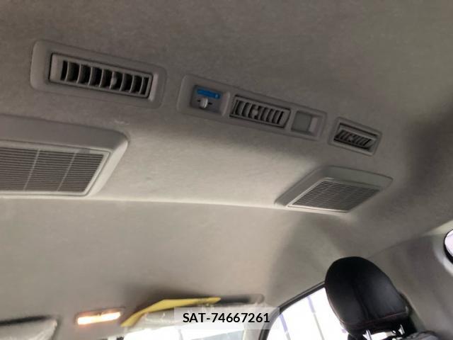 Toyota HIACE WAGON 2020-09 8855955-14