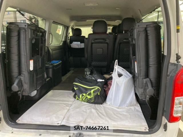 Toyota HIACE WAGON 2020-09 8855955-15
