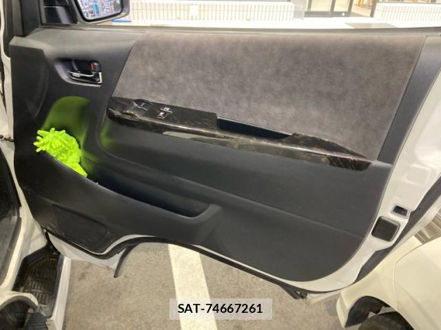 Toyota HIACE WAGON 2020-09 8855955-8