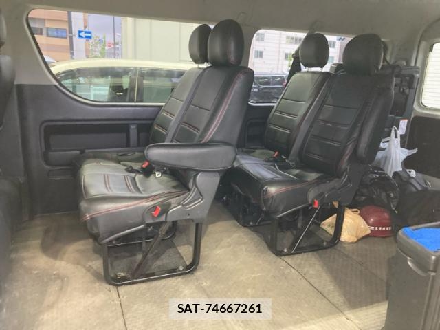 Toyota HIACE WAGON 2020-09 8855955-9