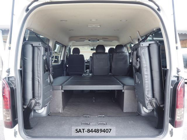 Toyota HIACE WAGON 2011-11 8856035-11