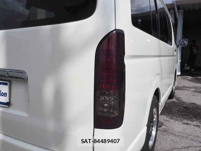 Toyota HIACE WAGON 2011-11 8856035-15