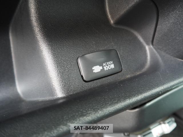 Toyota HIACE WAGON 2011-11 8856035-16