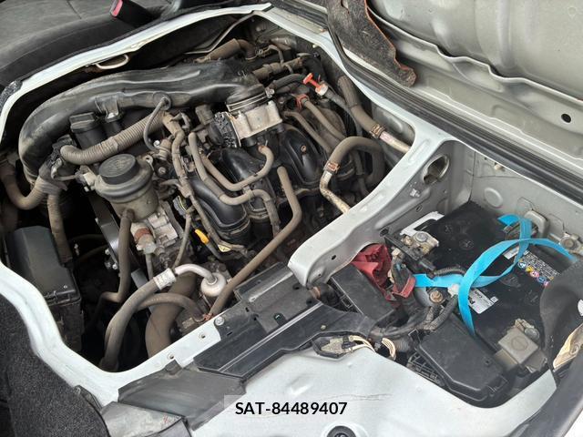 Toyota HIACE WAGON 2011-11 8856035-18