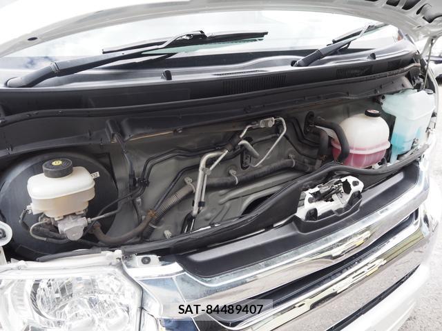 Toyota HIACE WAGON 2011-11 8856035-19
