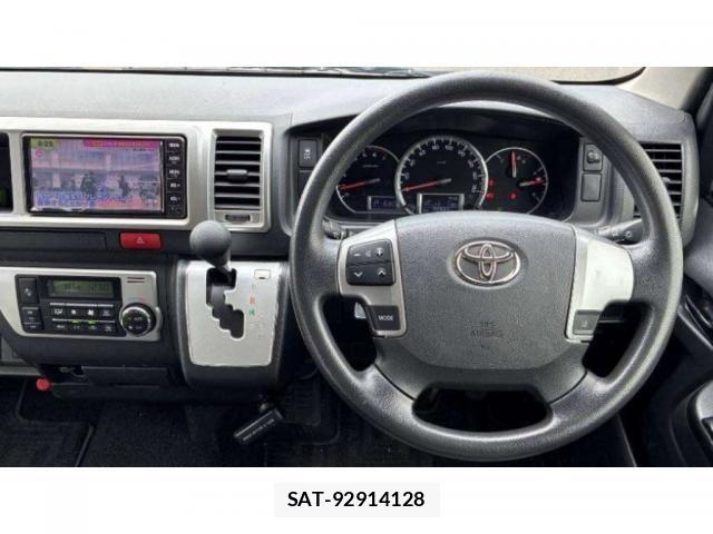Toyota HIACE WAGON 2019-08 8856374-2