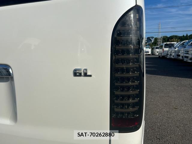 Toyota HIACE WAGON 2017-12 8856538-18
