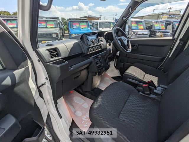 Daihatsu HIJET CARGO 2022-11 8854284-11