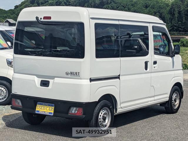 Daihatsu HIJET CARGO 2022-11 8854284-3