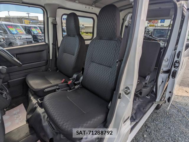 Daihatsu HIJET CARGO 2022-06 8854287-12