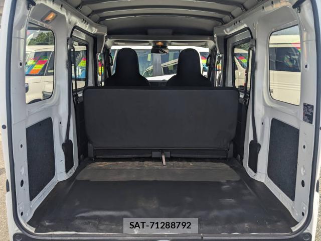 Daihatsu HIJET CARGO 2022-06 8854287-6