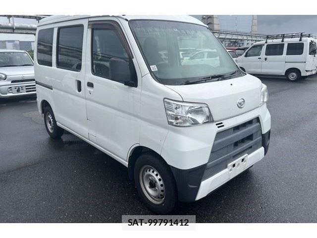 Daihatsu HIJET CARGO 2018-08 8854386-0