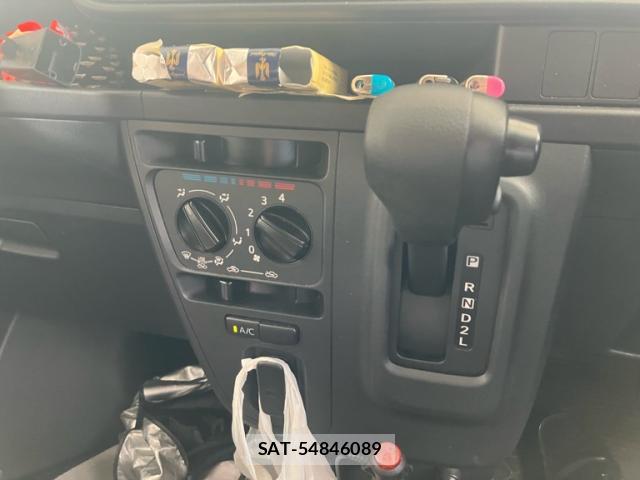 Daihatsu HIJET CARGO 2020-02 8854551-3