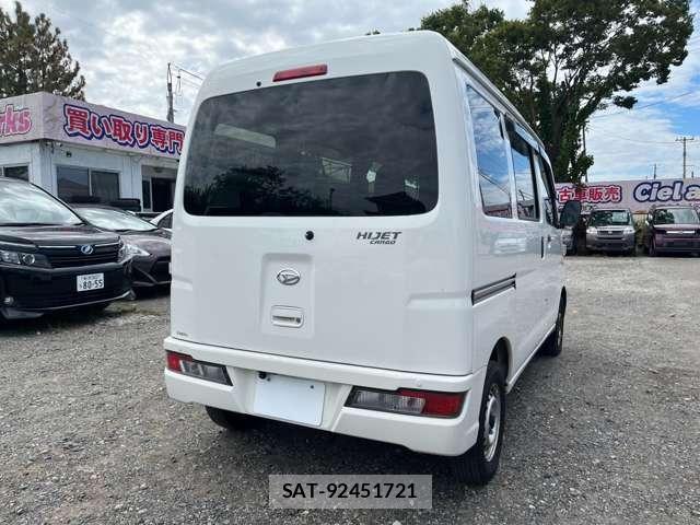 Daihatsu HIJET CARGO 2021-08 8854680-1