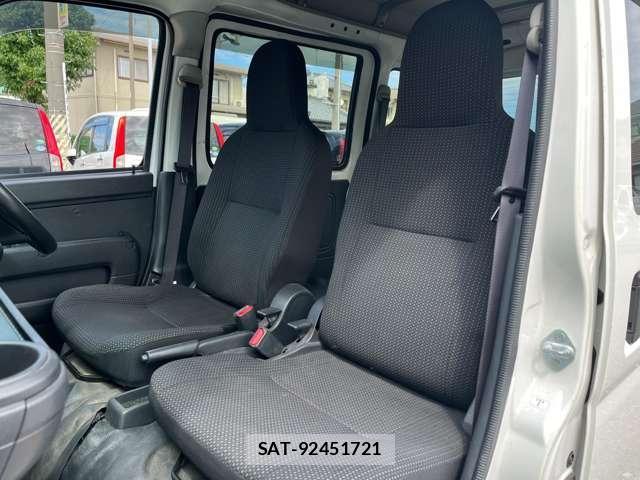Daihatsu HIJET CARGO 2021-08 8854680-9