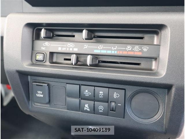 Daihatsu HIJET TRUCK 2026-05 8853924-8