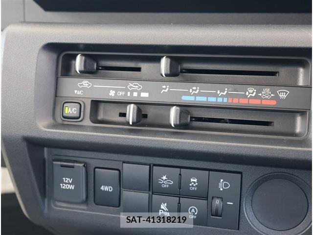 Daihatsu HIJET TRUCK 2026-05 8853926-8