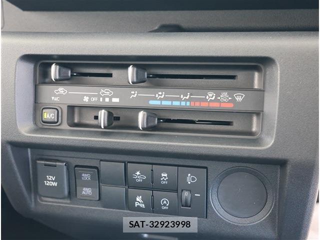 Daihatsu HIJET TRUCK 2026-05 8853927-8