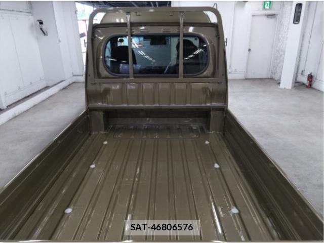 Daihatsu HIJET TRUCK 2026-06 8856658-5