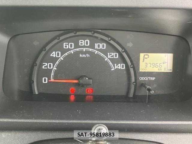 Daihatsu HIJET TRUCK 2016-06 8857008-11