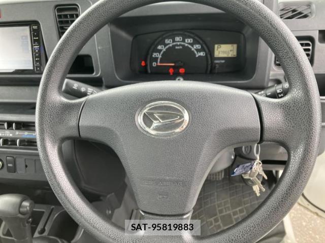Daihatsu HIJET TRUCK 2016-06 8857008-12