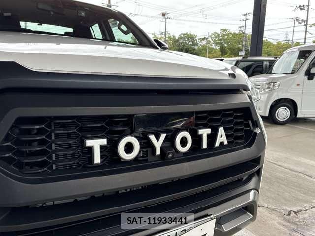 Toyota HILUX 2024-09 8854210-4